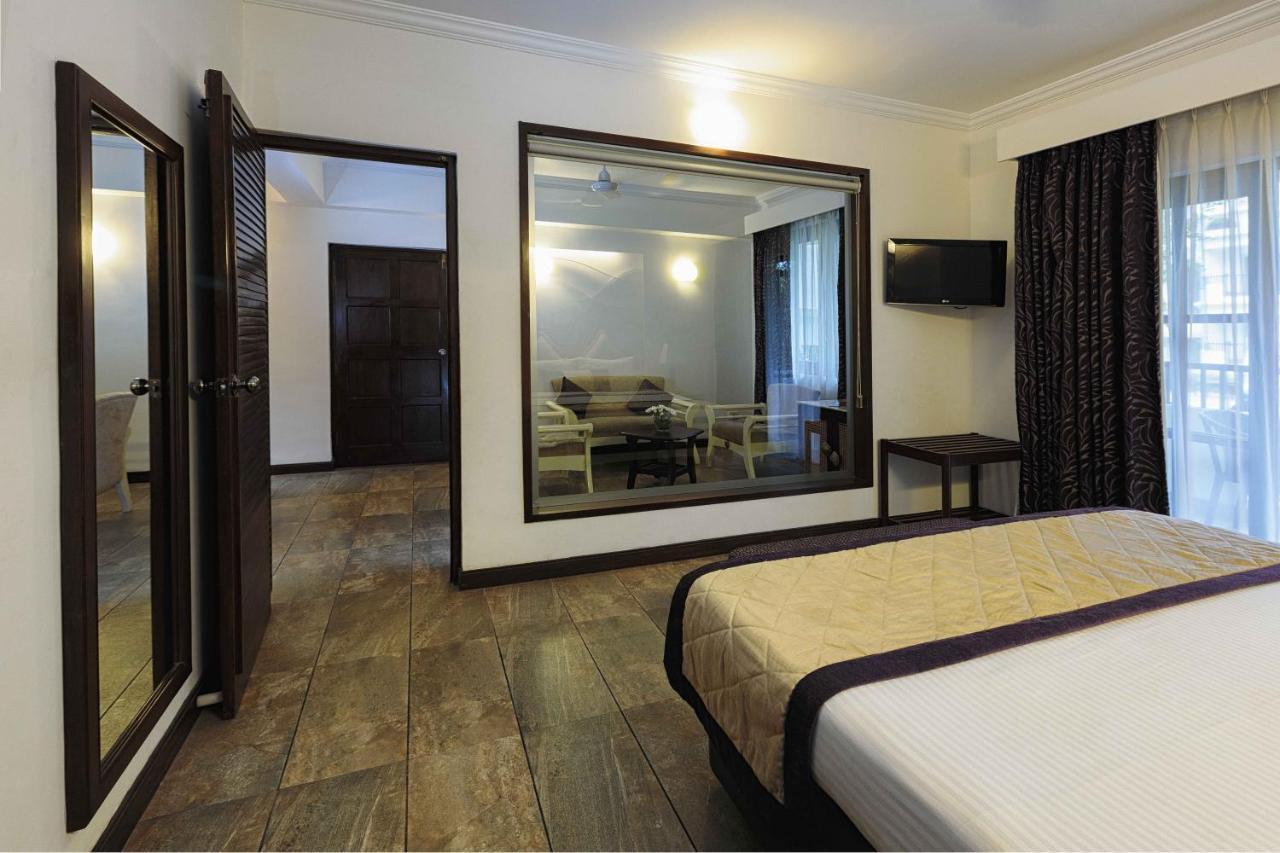 Sonesta - Resort